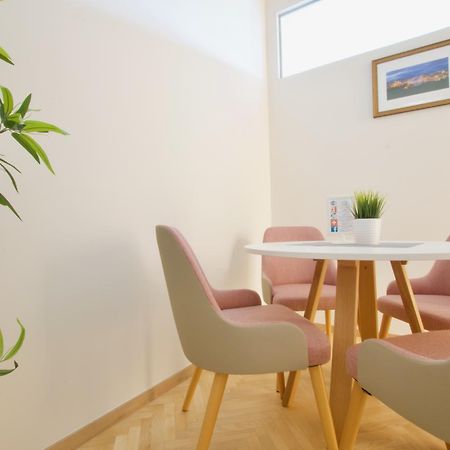 Europest Luxury Suites Budapest Esterno foto
