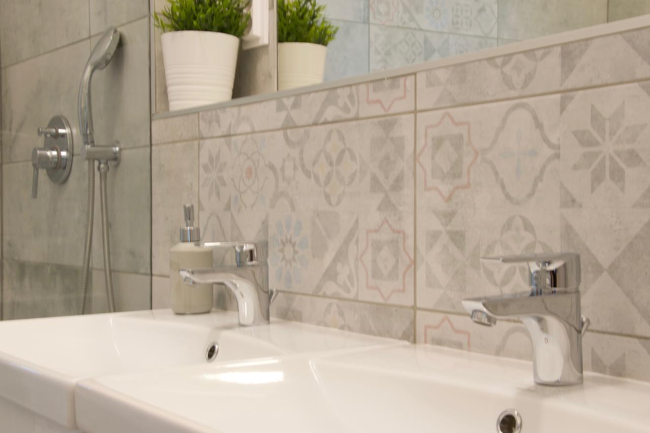 Europest Luxury Suites Budapest Esterno foto
