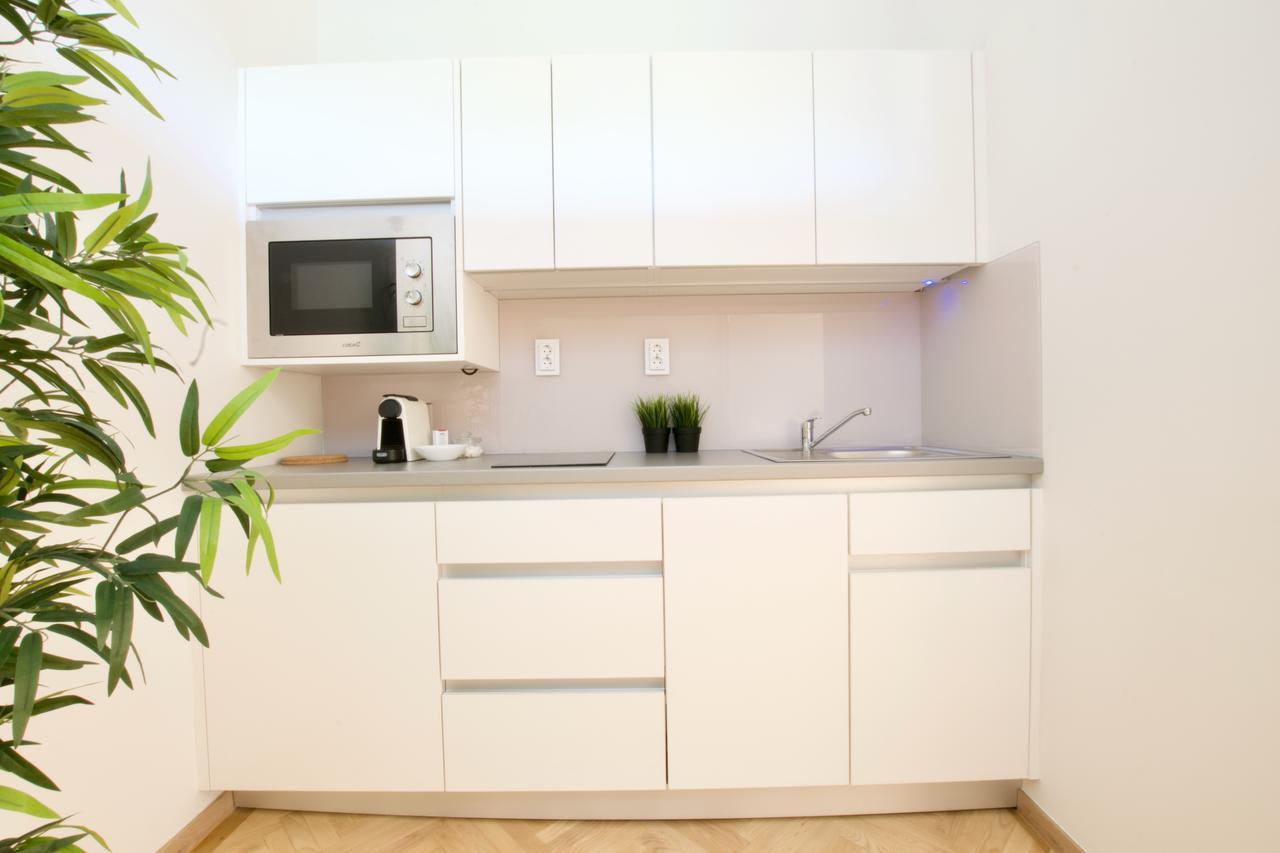 Europest Luxury Suites Budapest Esterno foto