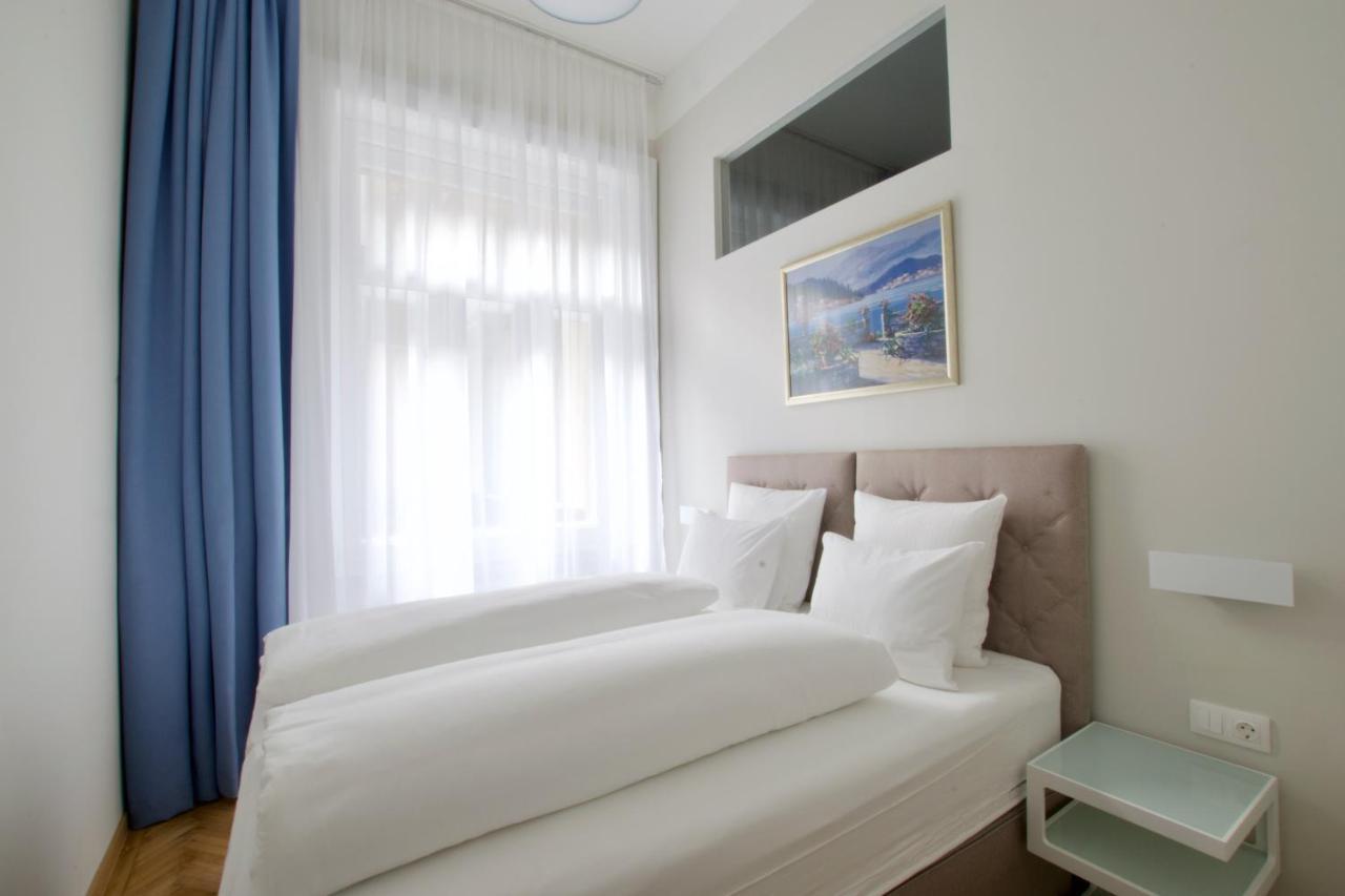 Europest Luxury Suites Budapest Esterno foto